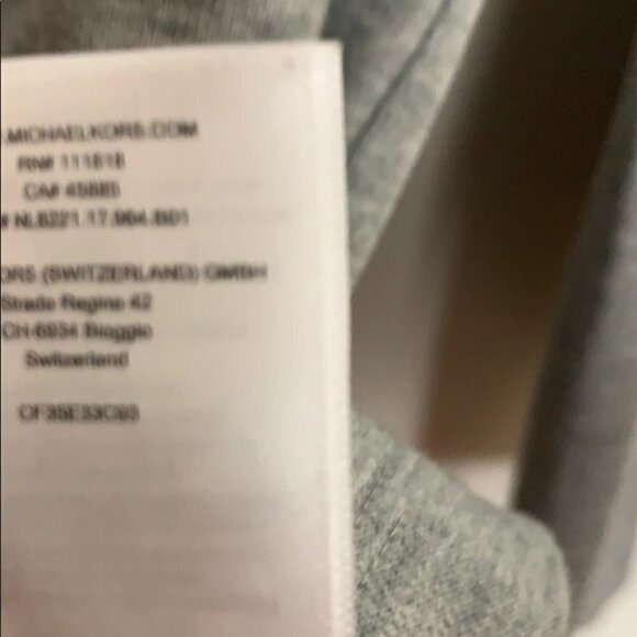 MICHAEL Kors grey zip front top women’s - Picture 4 of 4